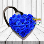 ROMÁNTICO AMOR BLUE 18 ROSAS ( CAJA CORAZON )