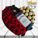 LUJOSA PRESENTACION ( CAJA CORAZON 12 ROSA, WHISKY Y 12 BOMBONES )