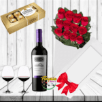 CAJA DE 12 ROSAS, VINO, BOMBONES Y COPAS