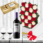 CAJA DE 24 ROSAS, VINO, BOMBONES Y COPAS
