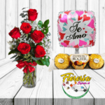 FLORERO DE 6 ROSAS, BOMBONES FERREROS 3UNID Y GLOBO