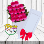 CAJA DE 18 ROSAS