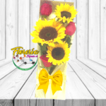 CAJA DE 3 GIRASOLES Y 3 ROSAS