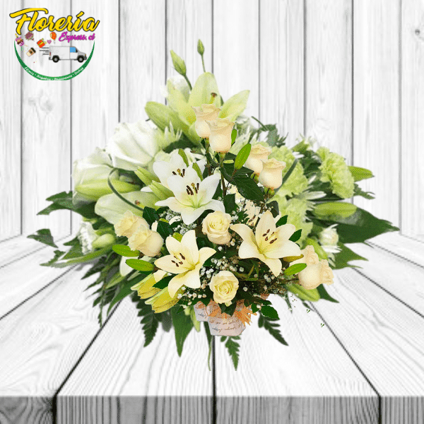 CANASTO DE ROSAS Y LILIUM