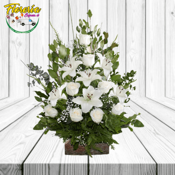 ARREGLO EN BASE RUSTICA DE 8 ROSAS, 5 LILIUM Y FOLLAJE