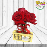 FLORERO DE 3 ROSAS Y FERREROS DE 100GRS