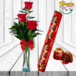 FLORERO DE 3 ROSAS Y BOMBONES