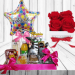 DESAYUNO CUMPLEAÑOS Y CAJA CUADRADA DE 4 ROSAS