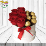 CAJA BOX DE 7 ROSAS Y 7 BOMBONES