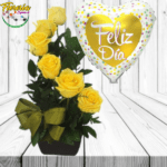 ARREGLO ESPIRAL DE 6 ROSAS IMPORTADAS Y GLOBO