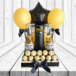 BANDEJA DE 4 CERVEZAS, 1 TERMO, 11 BOMBONES FERREROS ROCHER Y GLOBOS