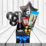 CAJA CUADRADA CHAMPAGNE 375ML, 2 BARRAS DE CHOCOLATES Y 3 BOMBONES FERREROS ROCHER Y GLOBOS