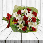 RAMO DE LILIUM Y ROSAS