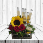 ARREGLO EN BASE DE ROSAS, GIRASOL Y CERVEZAS