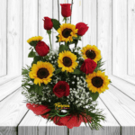 ARREGLO DE 6 GIRASOLES, 6 ROSAS, FOLLAJE E ILUMINACION