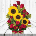 ARREGLO DE 12 ROSAS Y 3 GIRASOLES