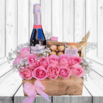 BASE DE MADERA DE 12 ROSAS, BOMBONES, CHAMPAGNE 375ML