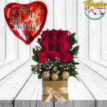 ARREGLO DE 9 ROSAS, 3 BOMBONES Y GLOBO TE AMO