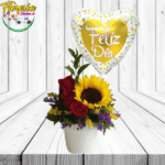 ARREGLO DE 3 ROSAS, 1 GIRASOL Y GLOBO