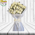 RAMO EXTENDIDO DE 25 ROSAS, FOLLAJE, GYPSOPHILA, ENVOLTURA Y LAZO