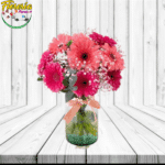 FLORERO DE 15 GERBERAS, FOLLAJE, GYPSOPHILA Y LAZO