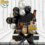 BANDEJA DE GLOBOS CON WHISKY, FRUTOS SECOS, 2 BARRAS DE CHOCOLATES, VASO Y CERVEZA