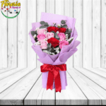 RAMO 9 ROSAS 3 LINEAS