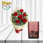 RAMO 6 ROSAS FOLLAJE E ILUMINACION + BOMBONES DEL SUR