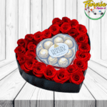 CAJA CORAZON  25 ROSAS Y BOMBONES FERREROS ROCHER CORAZON