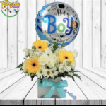 BOX CUADRADO 3 GERBERAS, 6 ROSAS, FOLLAJE Y GLOBO