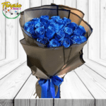 RAMO 18 ROSAS AZULES