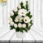 BOX PARQUE EL RECUERDO DE 10 ROSAS, 3 GERBERAS Y FOLLAJE