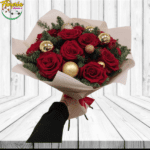 RAMO DE NAVIDAD CON 10 ROSAS
