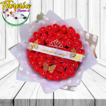 RAMO DE 50 ROSAS ETERNAS BANDA Y CORONA