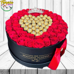CAJA DE 60 ROSAS ETERNAS 50 BOMBONES FERREROS Y CORONA