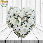 MINI CORONA CORAZON 20CM - DE 6 ROSAS ETERNAS Y MARGARITAS