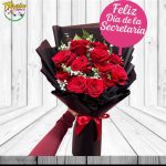 RAMO 11 ROSAS, BONITA ENVOLTURA Y TOPPER FELIZ DIA DE LA SECRETARIA