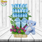 ARREGLO PARA NACIMIENTO 18 ROSAS LINEAL PELUCHE 25CM