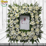 CORONA CUADRADA 60*50 25 ROSAS ETERNAS, FOTO Y ATRIL DE MADERA