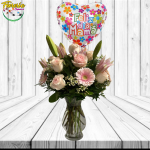 FLORERO MAMA: 6 ROSAS, 3 LILIUM, 3 GERBERAS Y GLOBO