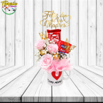 TAZA MAMÁ CON 3 ROSAS JABON, 2 DULCES, 2 BOMBONES, TOPPER Y CORONITA
