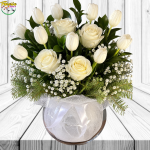 PECERA DE 4 ROSAS, 10 TULIPANES Y FOLLAJE